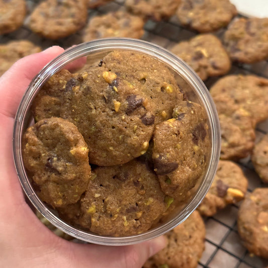 Dark Chocolate Pistachio Cookies - The Home Pantry